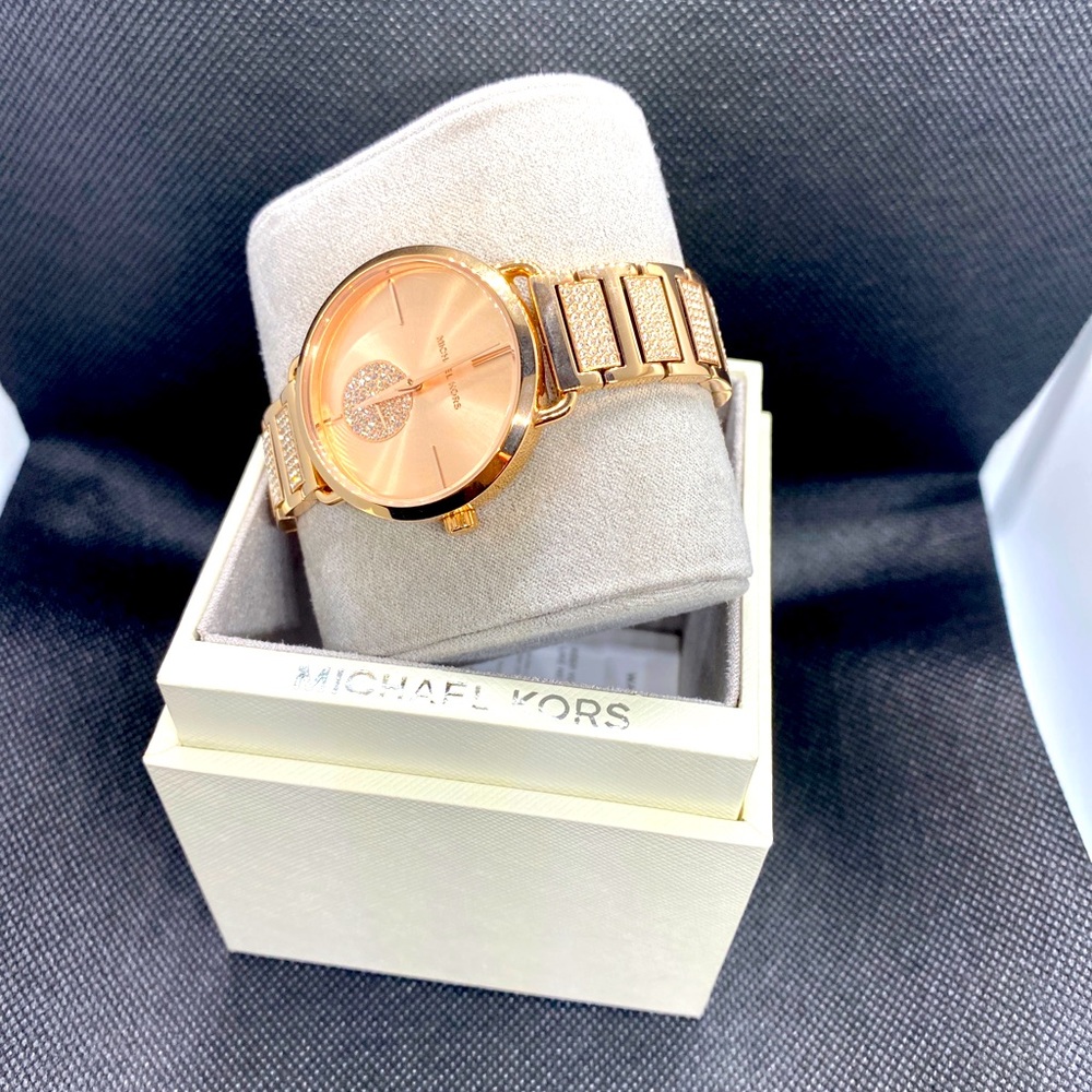 New Michael Kors Portia Pavé36.5mm RoseGold Watch - Picture 2 of 4